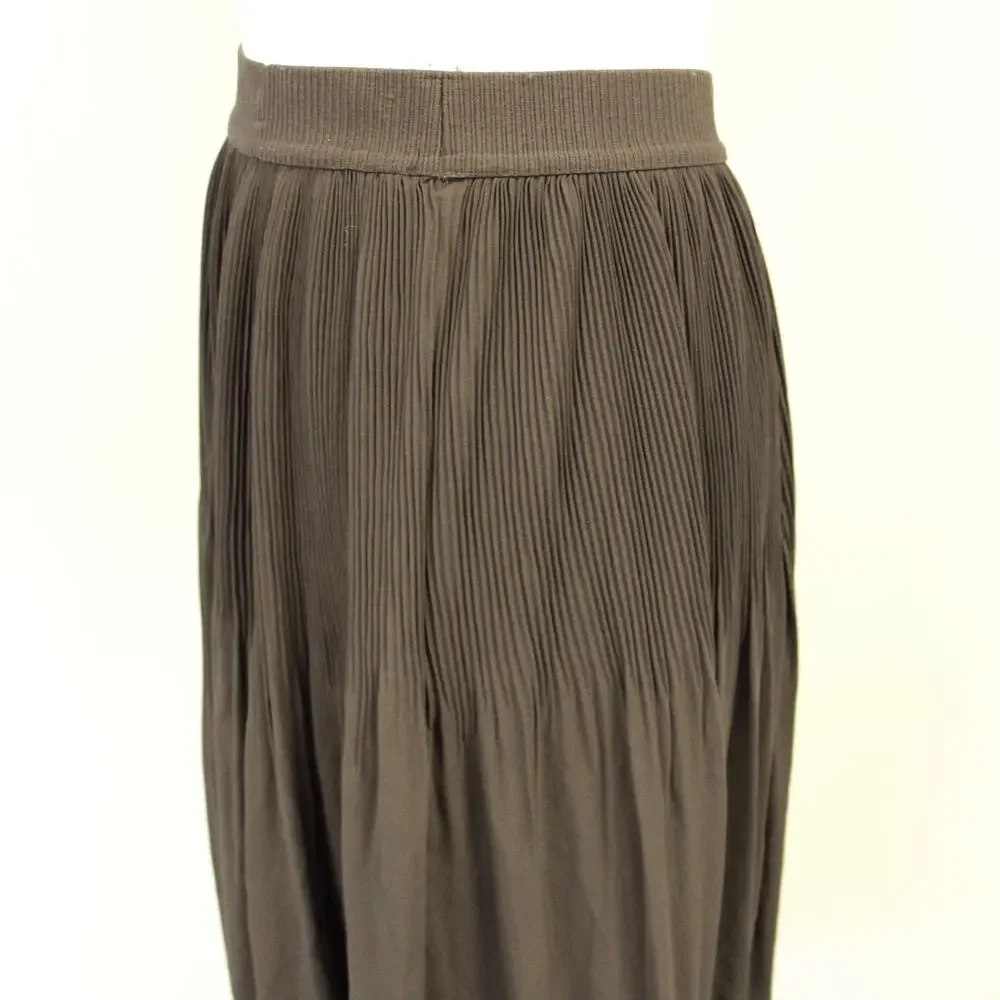 H&M Women's Black Pleated Lined Midi Skirt Elastic Waist Lined Size Small NWT